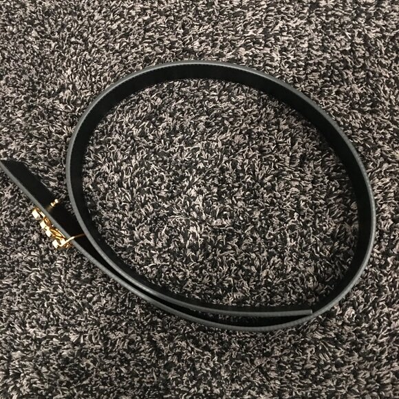 Reversible Anagram Belt in Smooth Calfskin - Picture 3 of 7